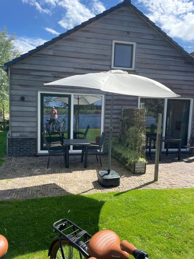 Mooi Vakantiehuis Prachtig Gelegen Aan Het Water Rijpwetering Esterno foto